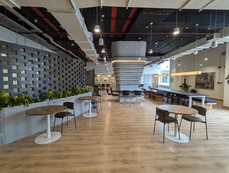 WeWork Amanora Crest